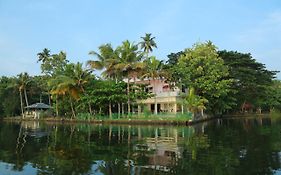 Orchid Lake View Homestay