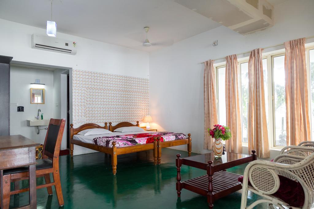 Orchid Lake View Homestay Alappuzha Extérieur photo